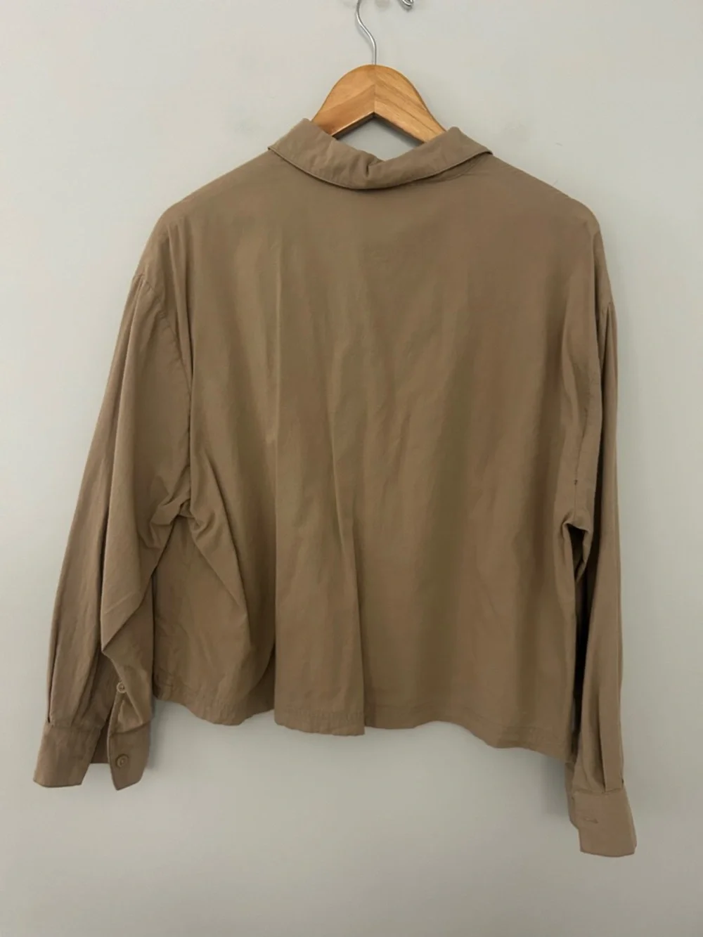 American Vintage Light Brown Button Down Collared Shirt - Picture 5 of 5